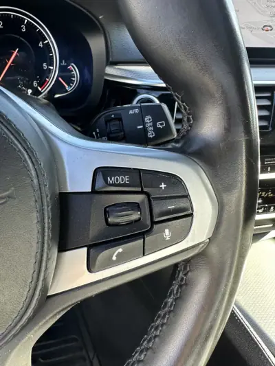 BMW 520 2018 - 28000 EUR, 217000 km - AUTO.MOTO.pt - 217000km - foto 40 de 67