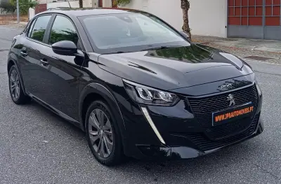 Peugeot e-208 2023 — foto 3 de 12