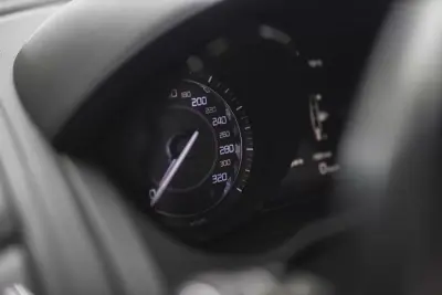 Jaguar F-Type 2013 - 68500 EUR, 36550 km - AUTO.MOTO.pt - 36550km - foto 20 de 34