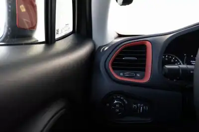 Jeep Renegade 2020 - 27500 EUR, 24000 km - AUTO.MOTO.pt - 24000km - foto 42 de 42