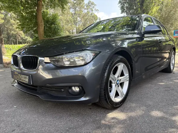 BMW 318 2016 - 15250 EUR, 172000 km - AUTO.MOTO.pt - 172000km - foto 2 de 27