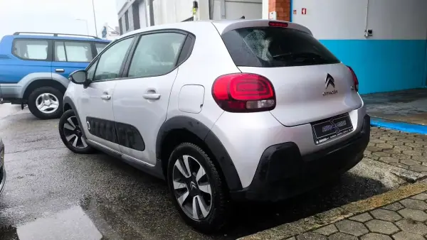 Citroën C3 2018 - 9400 EUR, 102000 km - AUTO.MOTO.pt - 102000km - foto 2 de 14