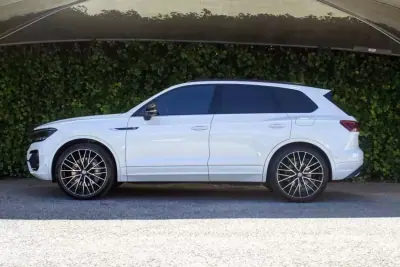 Volkswagen Touareg 2021 - 59900 EUR, 55000 km - AUTO.MOTO.pt - 55000km - foto 7 de 32