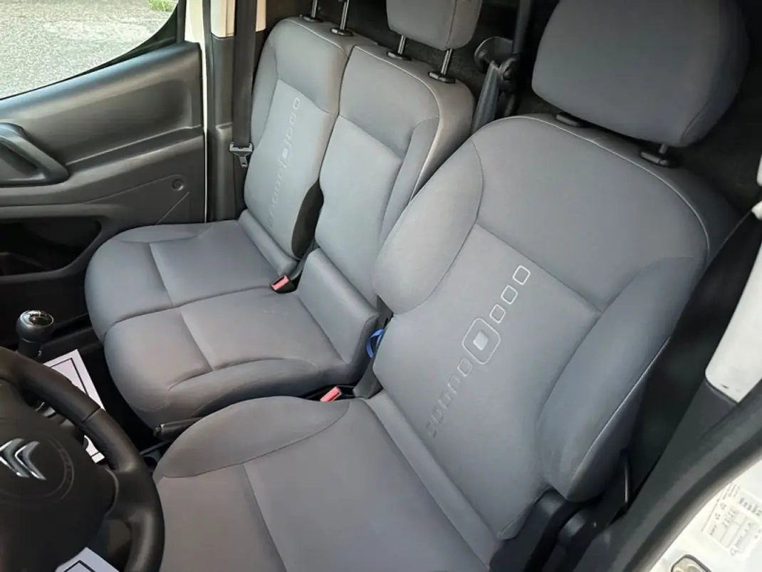 Citroën 1.6 HDI IVA Dedutível 2016 - 11500 EUR, 175000 km - AUTO.MOTO.pt - 175000km - foto 34 de 39