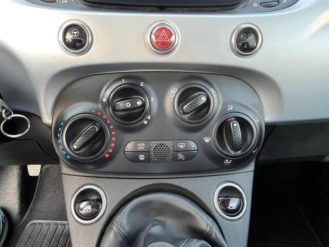 Fiat 500 2021 - 10750 EUR, 102000 km - AUTO.MOTO.pt - 102000km - foto 17 de 39