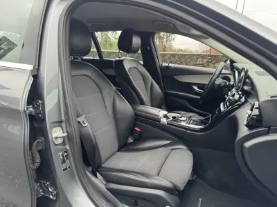 Mercedes-Benz C 200 2016 - 18990 EUR, 156000 km - AUTO.MOTO.pt - 156000km - foto 12 de 28