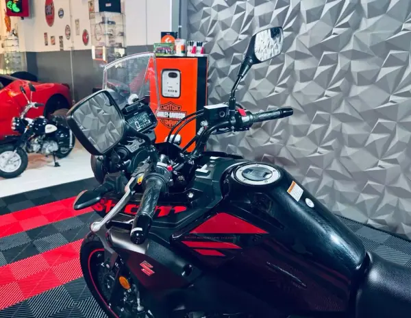 Suzuki Boulevard C50 2018 - 3990 EUR, 15123 km - AUTO.MOTO.pt - 15123km - foto 16 de 30