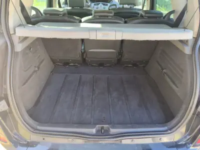 Renault Scénic 2008 — foto 4 de 11