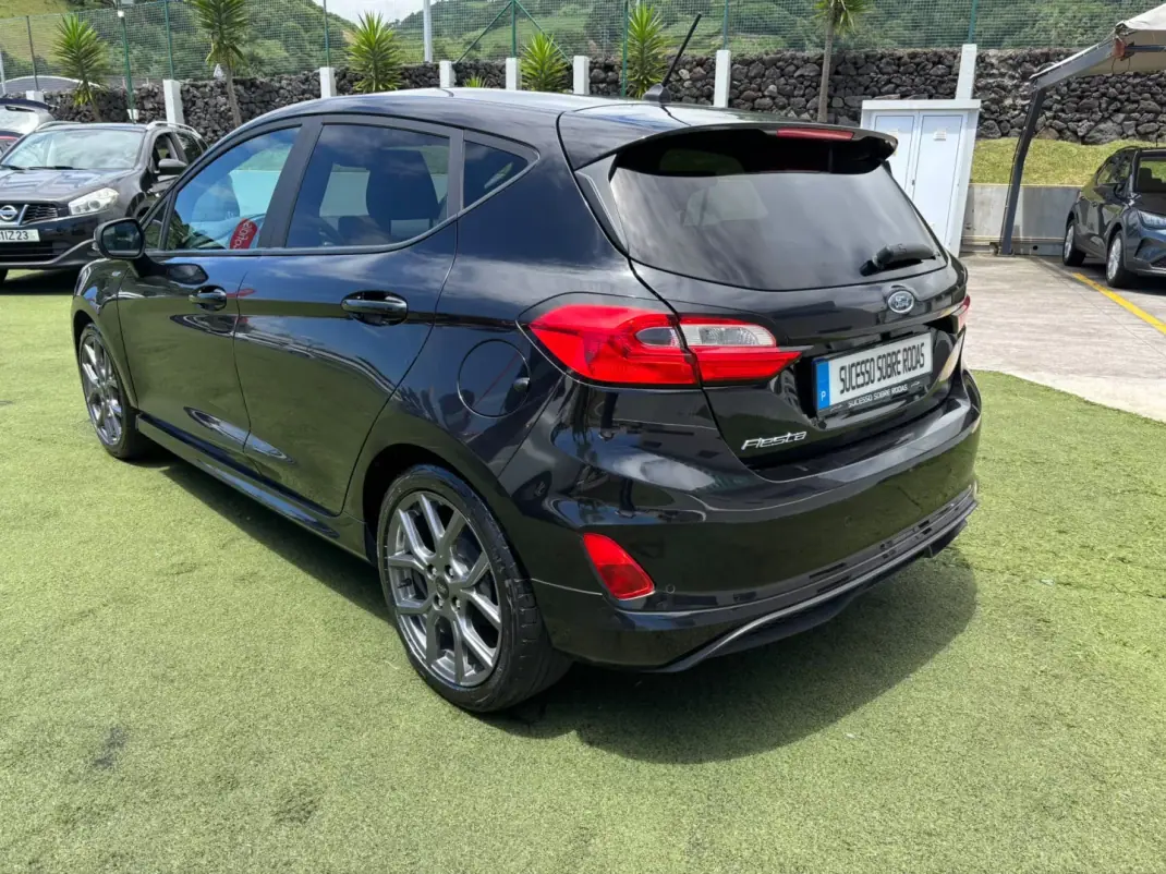 Ford Fiesta 2023 - 20490 EUR, 86989 km - 86989km - foto 8 de 14