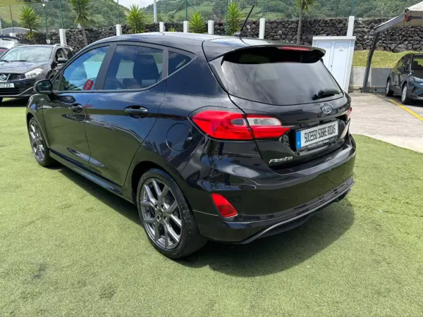 Ford Fiesta 2023 - 20490 EUR, 86989 km - AUTO.MOTO.pt - 86989km - foto 8 de 14