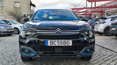 Citroën e-C4 2023 - 18950 EUR, 19926 km - AUTO.MOTO.pt - 19926km - foto 3 de 9