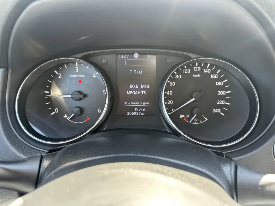 Nissan Qashqai 2018 - 15500 EUR, 200000 km - 200000km - foto 40 de 68