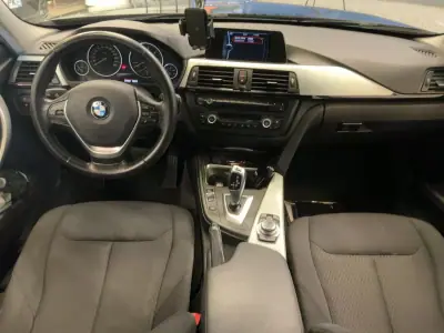 BMW 320 2013 - 16800 EUR, 248000 km - AUTO.MOTO.pt - 248000km - foto 2 de 5