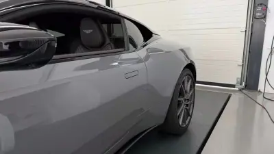 Aston Martin DB11 Coupé 2020 - 149990 EUR, 48409 km - 48409km - foto 12 de 38