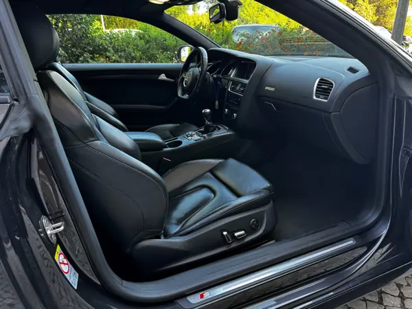 Audi A5 2013 - 21500 EUR, 246000 km - AUTO.MOTO.pt - 246000km - foto 11 de 15