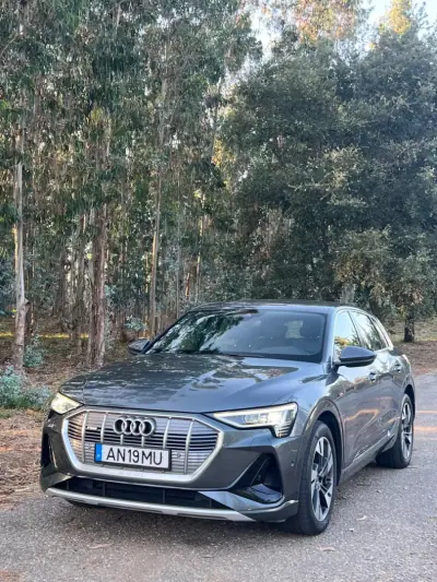 Audi e-tron 2022 - 34750 EUR, 131000 km - AUTO.MOTO.pt - 131000km - foto 12 de 50