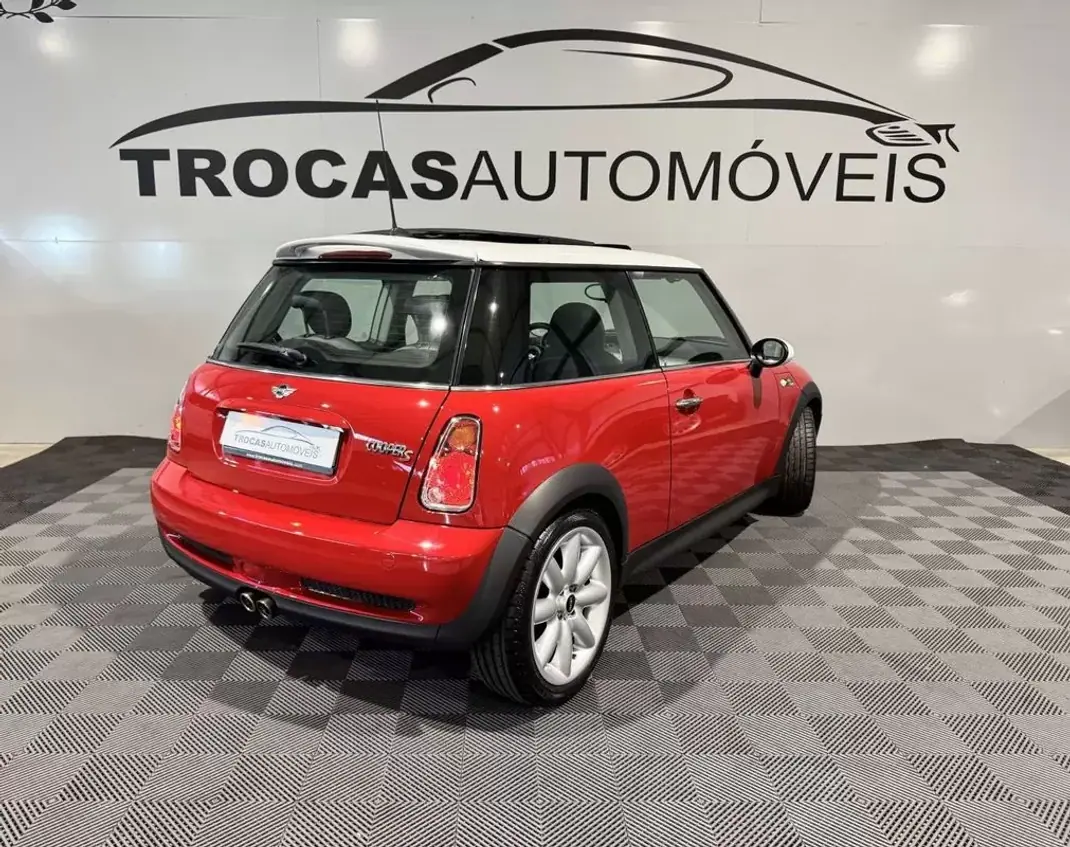MINI 3 Portas 2005 - 11900 EUR, 85312 km - 85312km - foto 23 de 47