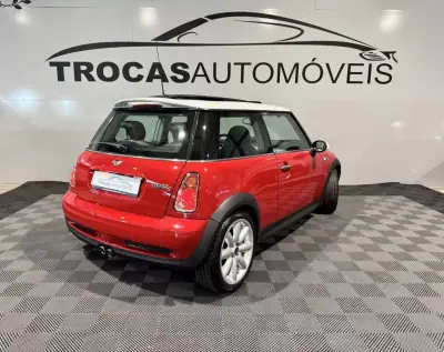 MINI 3 Portas 2005 - 11900 EUR, 85312 km - 85312km - foto 23 de 47