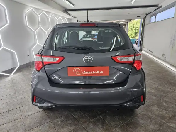 Toyota Yaris 2019 - 13650 EUR, 135421 km - AUTO.MOTO.pt - 135421km - foto 14 de 37