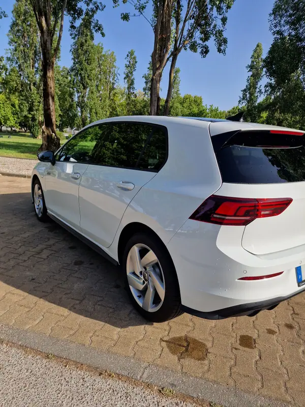 Volkswagen GOLF GTE 2024 — foto 3 de 12