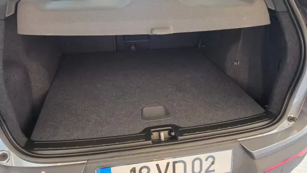 Volvo XC 40 2018 - 21900 EUR, 36539 km - AUTO.MOTO.pt - 36539km - foto 22 de 52