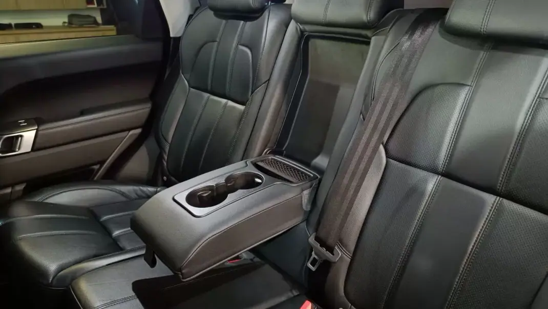 Land Rover Range Rover Sport 2017 - 34900 EUR, 133500 km - AUTO.MOTO.pt - 133500km - foto 18 de 34