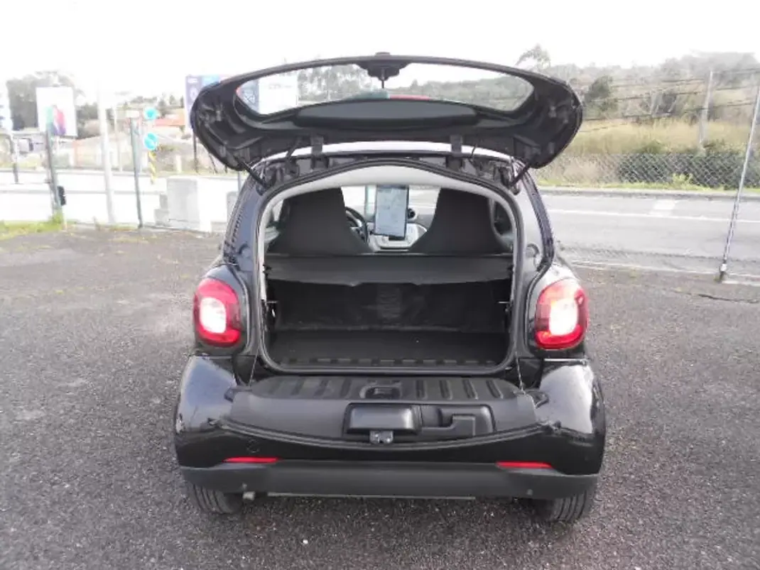 Smart ForFour 2015 - 8750 EUR, 84129 km - AUTO.MOTO.pt - 84129km - foto 7 de 12