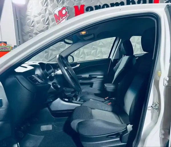 Alfa Romeo Giulietta 2012 - 13750 EUR, 119336 km - AUTO.MOTO.pt - 119336km - foto 18 de 35