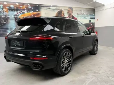Porsche Cayenne 2017 - 44900 EUR, 162000 km - foto 3 de 14