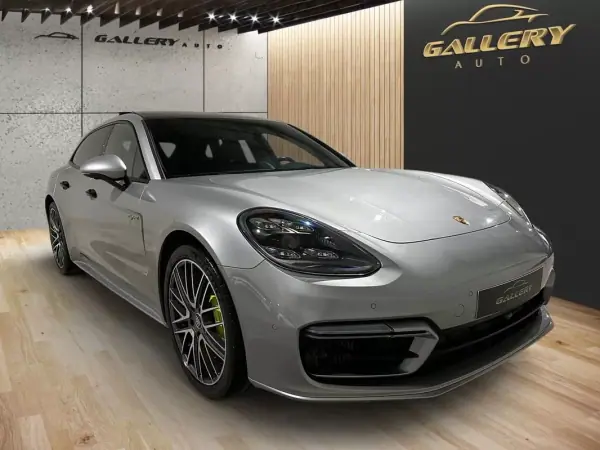 Porsche Panamera Sport Turismo 2021 - 79800 EUR, 95000 km - AUTO.MOTO.pt - 95000km - foto 2 de 20