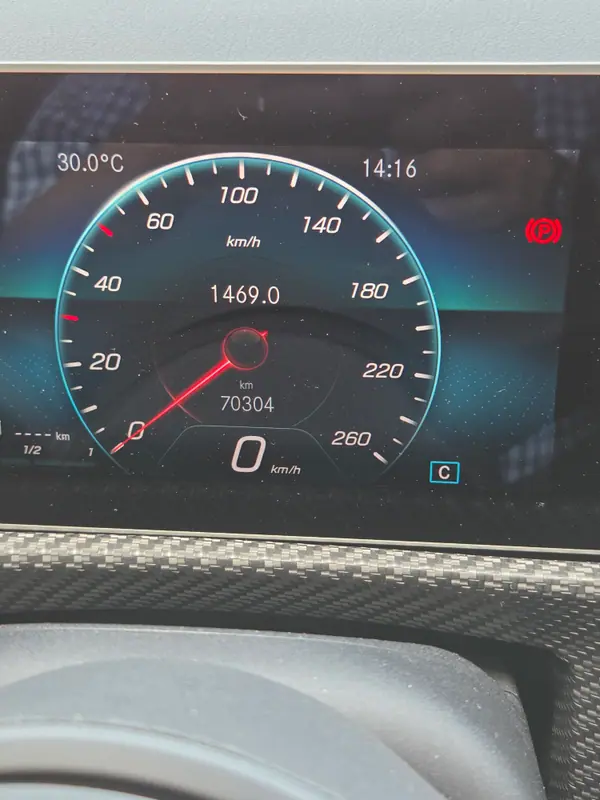 Mercedes-Benz A 160 2020 - 21000 EUR, 70000 km - AUTO.MOTO.pt - 70000km - foto 7 de 7