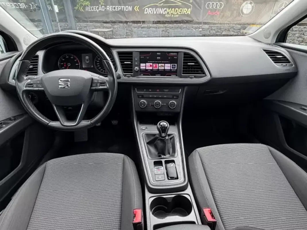 SEAT Leon 2020 - 16900 EUR, 74660 km - AUTO.MOTO.pt - 74660km - foto 10 de 12