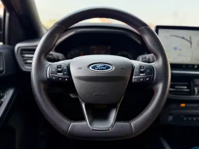 Ford Focus 2023 - 17950 EUR, 54000 km - AUTO.MOTO.pt - 54000km - foto 19 de 25