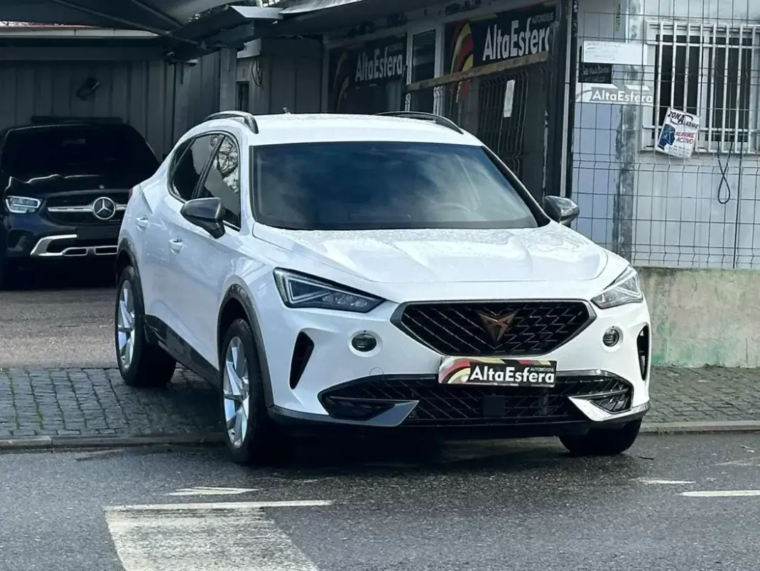 Cupra Formentor 2022 - 28900 EUR, 113061 km - AUTO.MOTO.pt - 113061km - foto 5 de 26