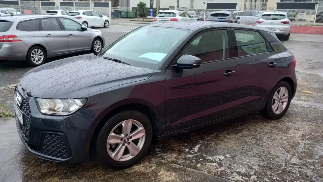 Audi A1 Sportback 2019 - 14999 EUR, 121000 km - AUTO.MOTO.pt - 121000km - foto 9 de 40