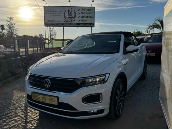 Volkswagen T-Roc 2021 - 27900 EUR, 147900 km - AUTO.MOTO.pt - 147900km - foto 2 de 17