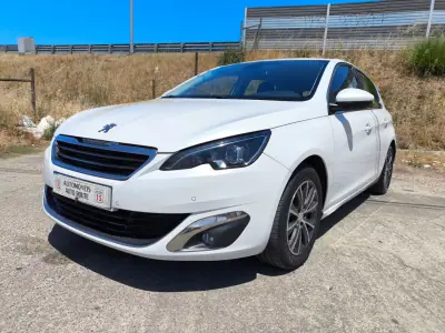 Peugeot 308 2016 - 9165 EUR, 160500 km - 160500km - foto 2 de 12
