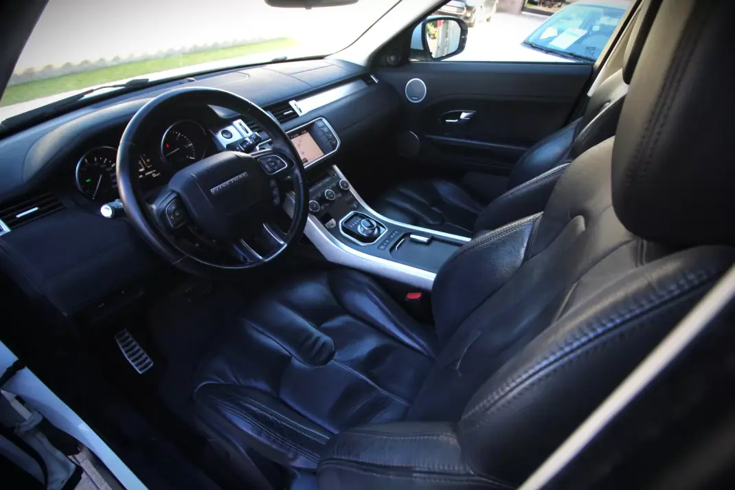 Land Rover Range Rover Evoque 2013 - 18990 EUR, 209500 km - AUTO.MOTO.pt - 209500km - foto 7 de 50
