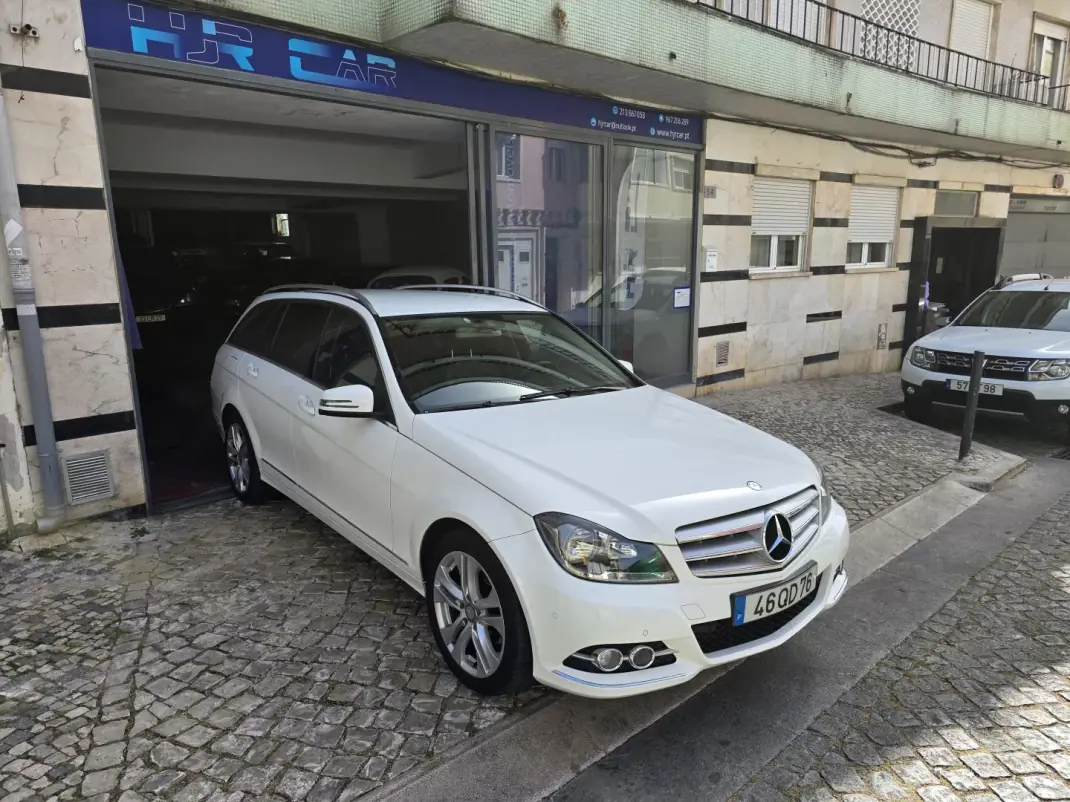 Mercedes-Benz C 200 2012 - 11990 EUR, 263748 km - AUTO.MOTO.pt - 263748km - foto 3 de 24