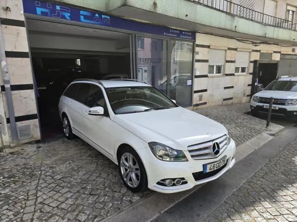 Mercedes-Benz C 200 2012 - 11990 EUR, 263748 km - AUTO.MOTO.pt - 263748km - foto 3 de 24