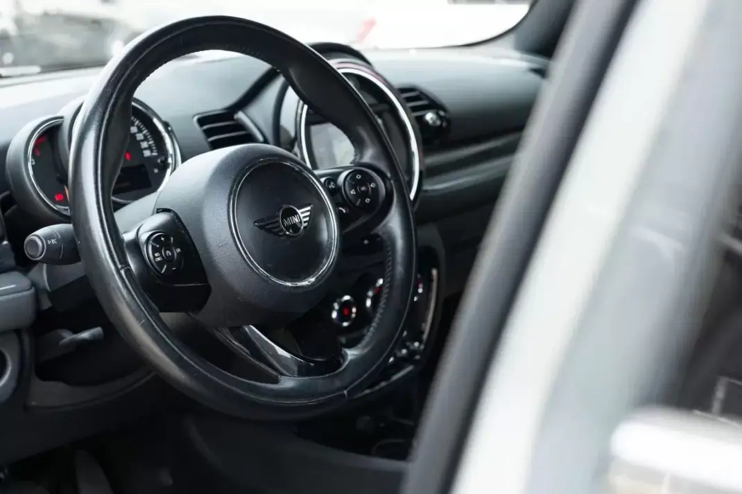 MINI Clubman 2018 - 17800 EUR, 123000 km - 123000km - foto 8 de 24
