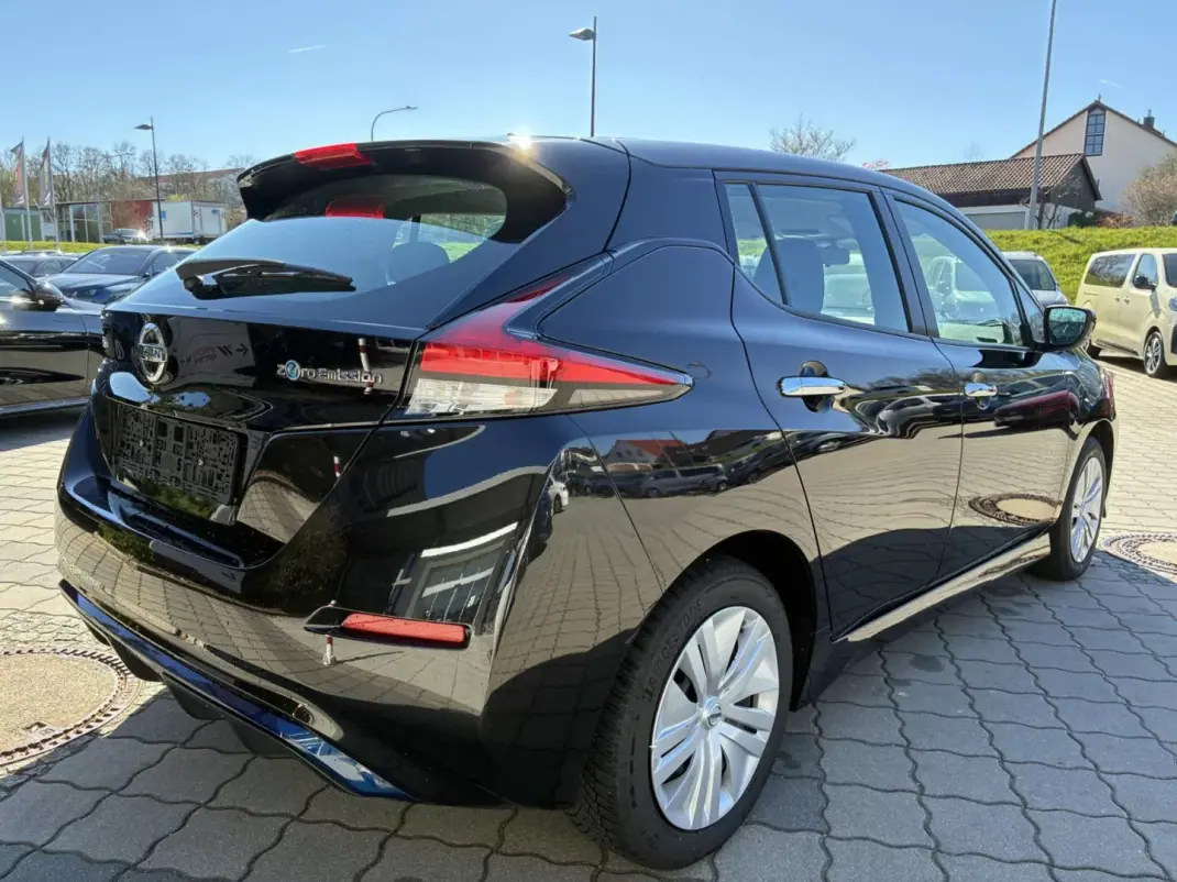 Nissan Leaf 2021 - 14900 EUR, 44768 km - AUTO.MOTO.pt - 44768km - foto 21 de 23