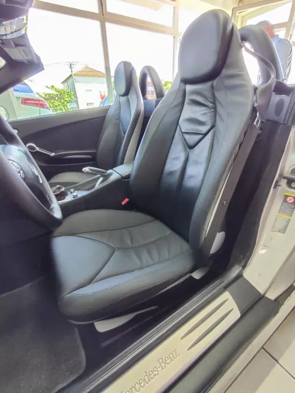 Mercedes-Benz SLK 200 2004 - 10950 EUR, 251000 km - AUTO.MOTO.pt - 251000km - foto 21 de 35