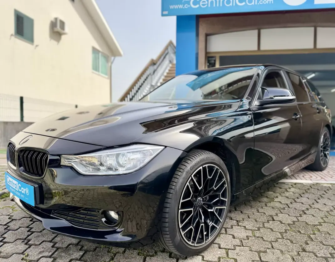 BMW 318 2013 - 15950 EUR, 229000 km - AUTO.MOTO.pt - 229000km - foto 5 de 27
