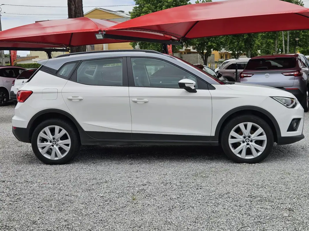 SEAT Arona 2018 - 15500 EUR, 115150 km - AUTO.MOTO.pt - 115150km - foto 8 de 51