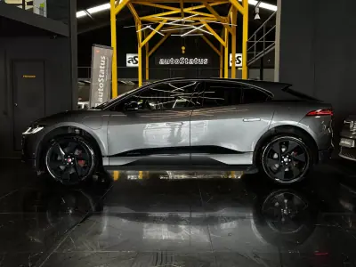 Jaguar I-Pace 2018 - 26990 EUR, 118500 km - AUTO.MOTO.pt - 118500km - foto 7 de 35