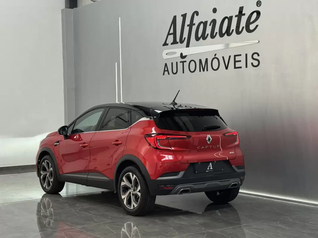 Renault Captur 2022 - 18990 EUR, 66900 km - 66900km - foto 12 de 32