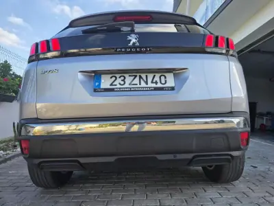 Peugeot 3008 2019 - 13900 EUR, 198000 km - AUTO.MOTO.pt - 198000km - foto 27 de 58