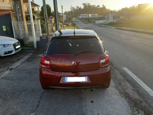 Citroën DS3 2010 - 8900 EUR, 175200 km - AUTO.MOTO.pt - 175200km - foto 10 de 47