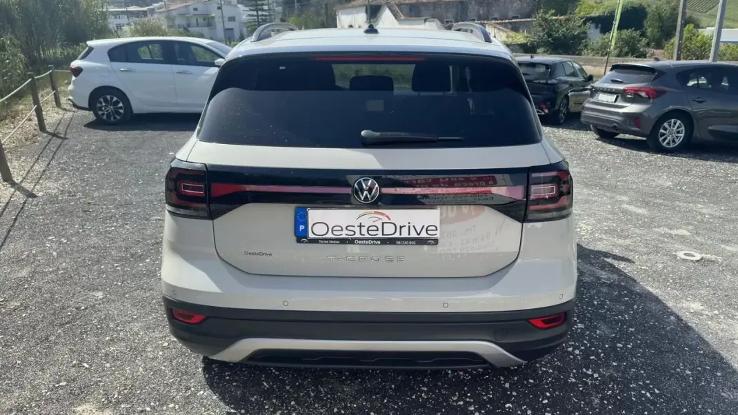 Volkswagen T-Cross 2022 - 16490 EUR, 95000 km - AUTO.MOTO.pt - 95000km - foto 6 de 22